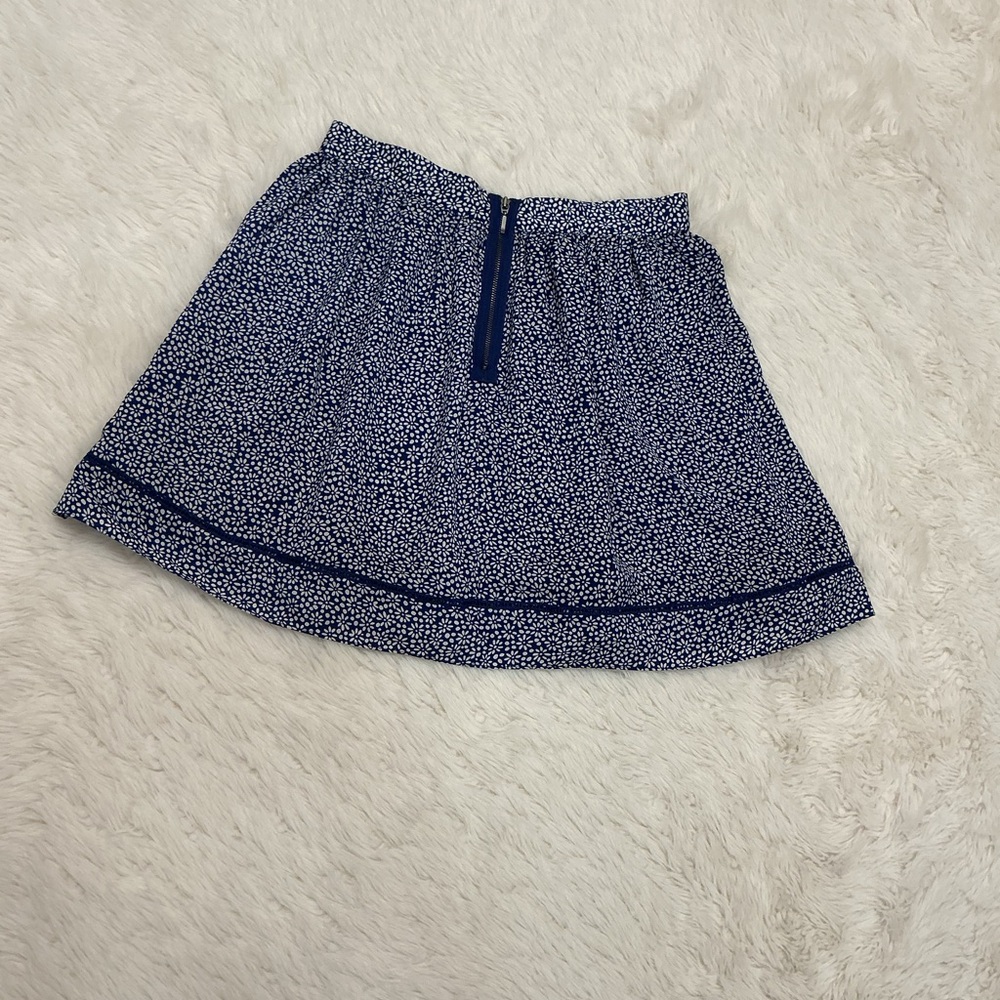 A Line Skirt - Picture 4 of 7